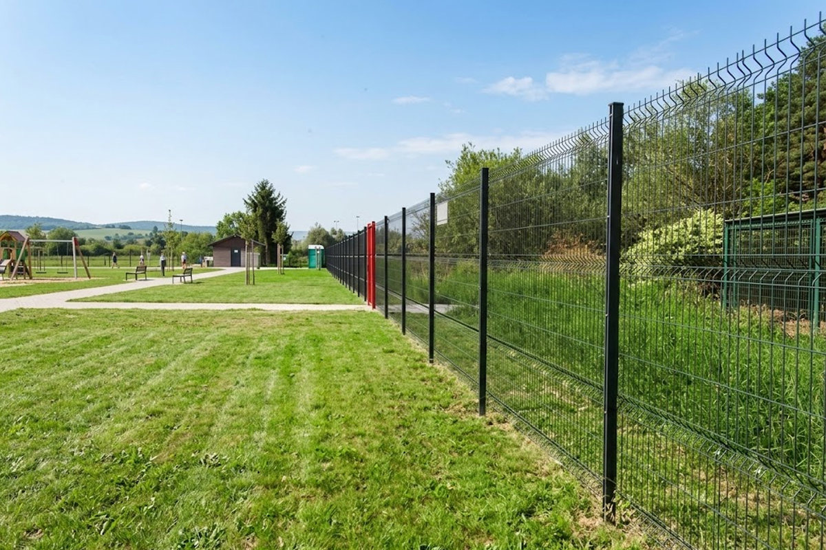 3D welded mesh panel fencing in Kochi