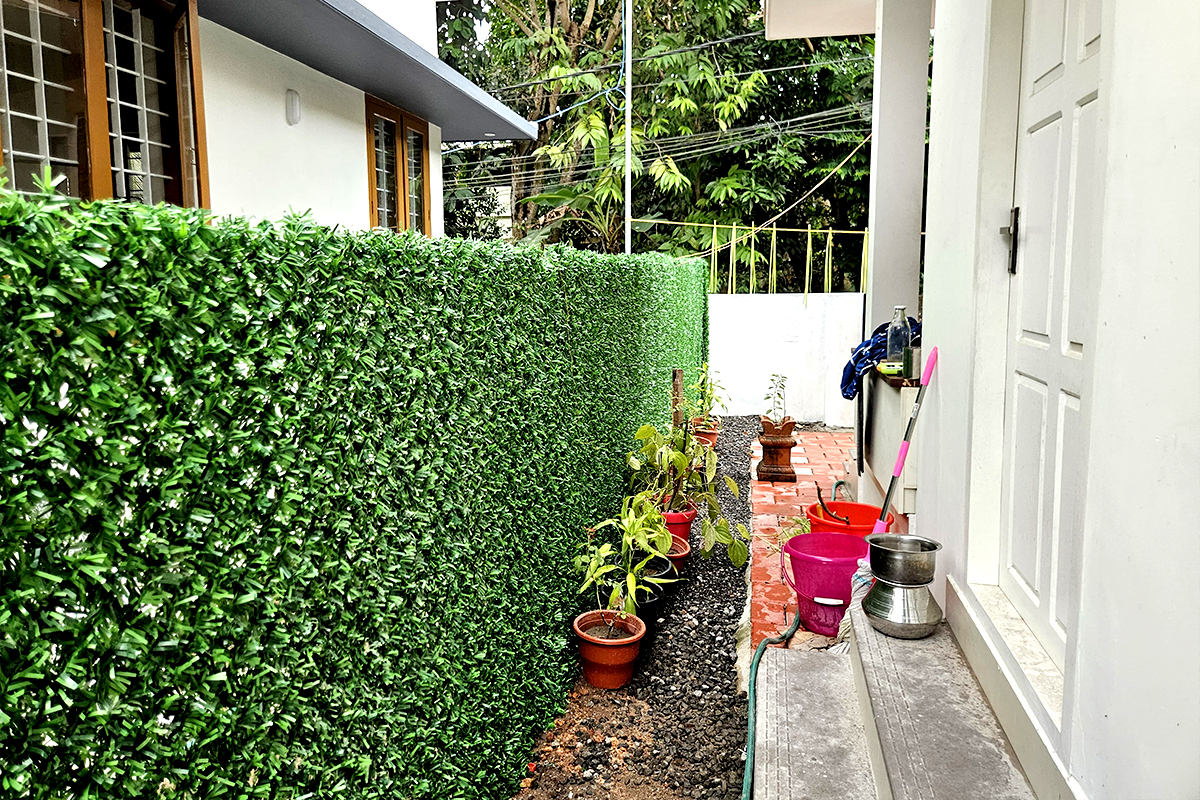 Garden fencing for residential and landscaped properties